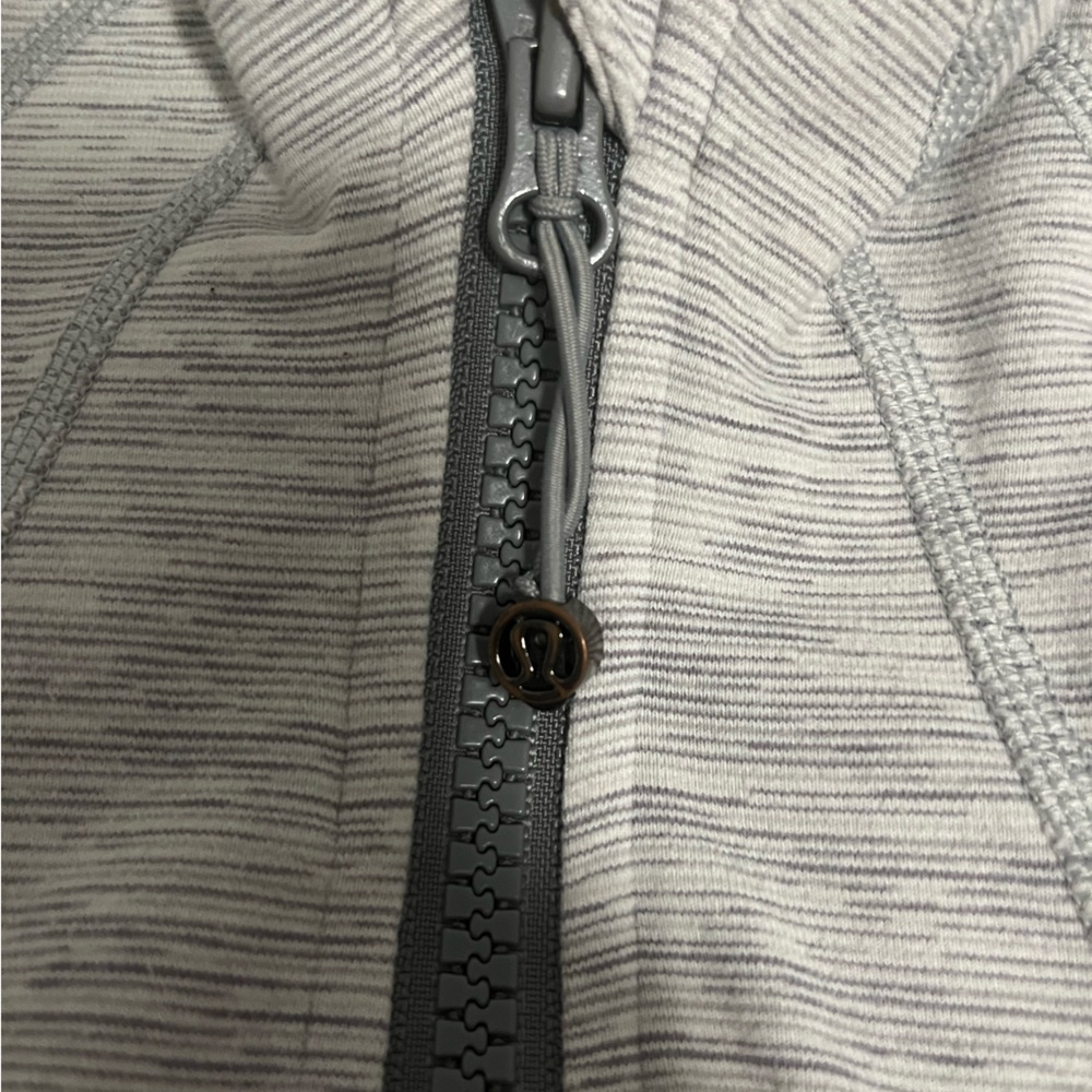 Lululemon Define Jacket - Picture 6 of 9
